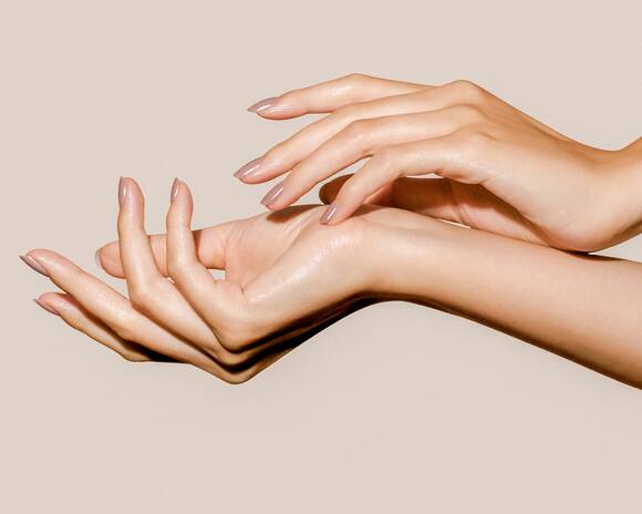 01-handmodels-c