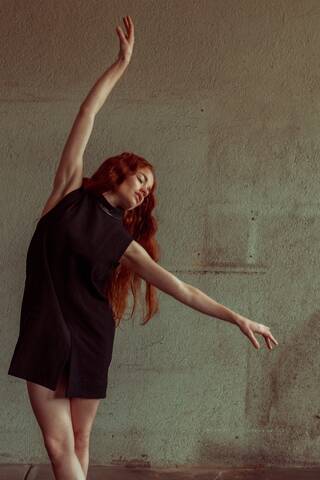 LIVIA FADEN